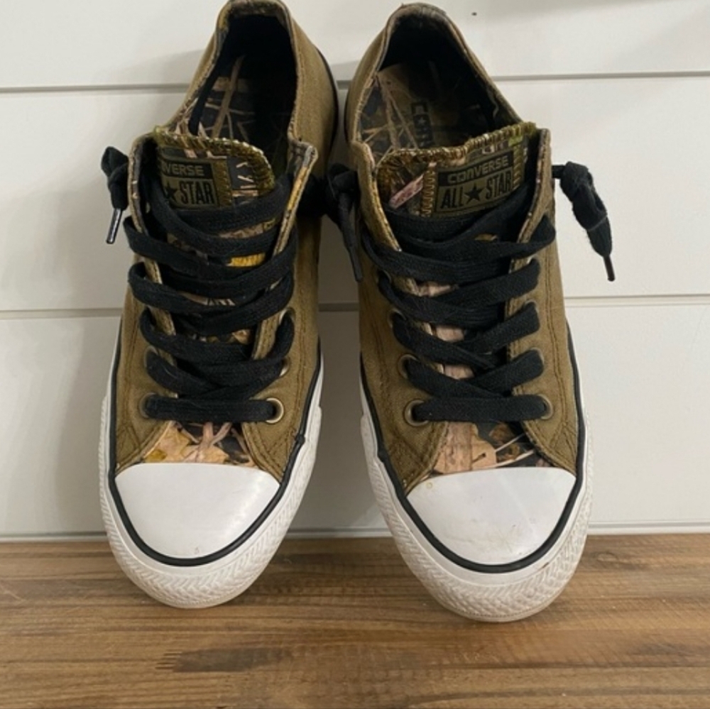 Realtree Converse NWT
